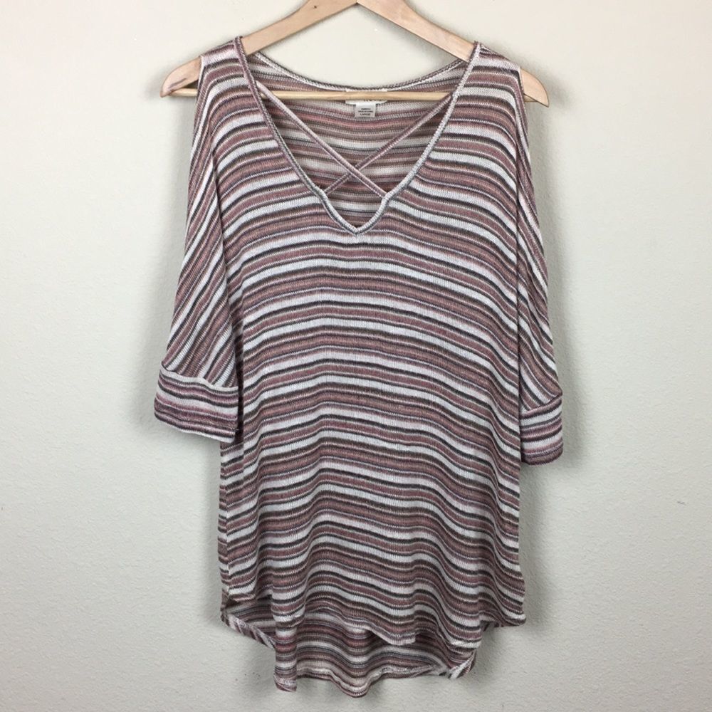 Cold Shoulder Knit Top- 3/4 Sleeves- Size Large